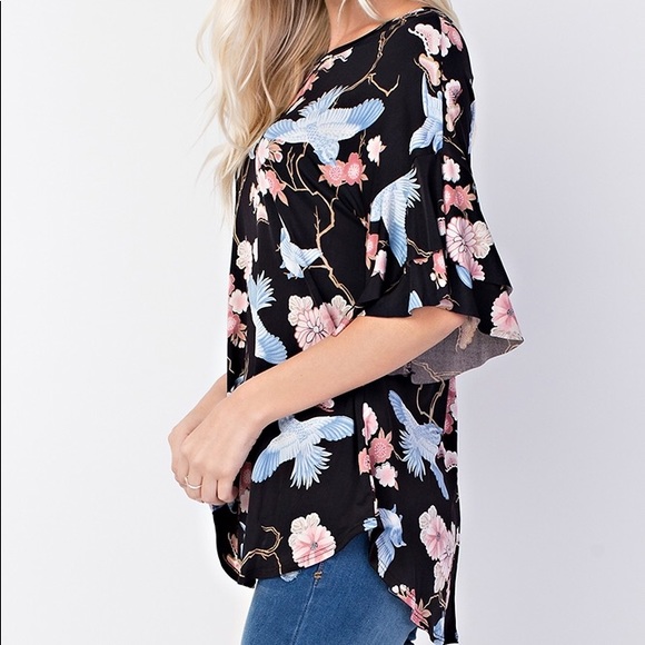 Black Floral Plus Size Tunic - Picture 2 of 4